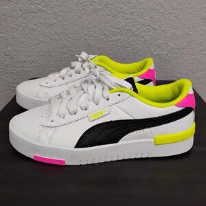 Puma Soft Foam Sneakers With Neon Accent Size 8.5  EUC